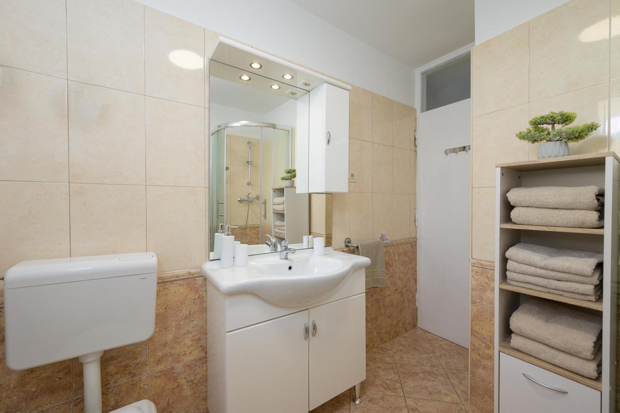 Apartment Pina Poreč Exteriör bild
